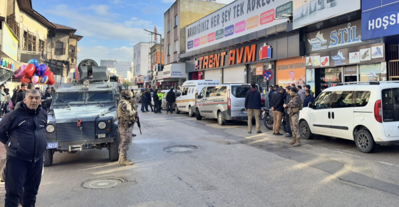 OSMANİYE’DE HACZE GİDEN POLİS MEMURU TABANCAYLA BACAĞINDAN VURULDU