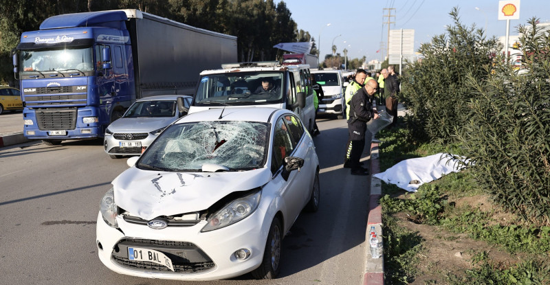 ADANA’DA OTOMOBİLİN ÇARPTIĞI ADAM HAYATINI KAYBETTİ