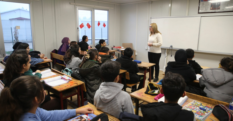 OKULLARDA YARIYIL TATİLİ SONRASI İLK DERS ZİLİ ÇALDI