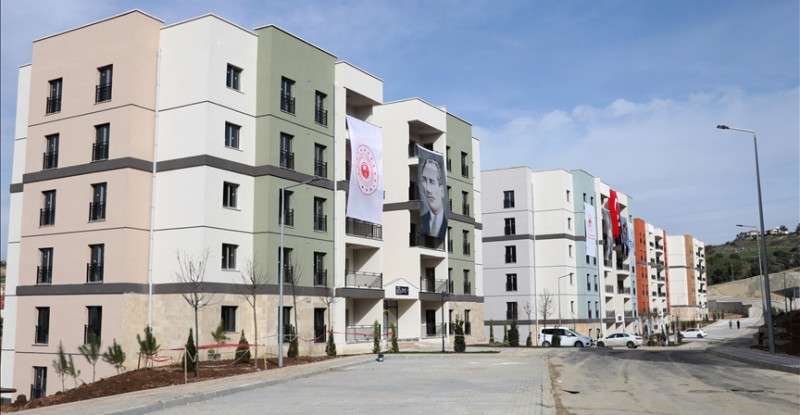 ADANA’DA DEPREMDE YAPILAN İNŞA ÇALIŞMALARINDAN 8 BİN 122 HAK SAHİBİ FAYDALANACAK