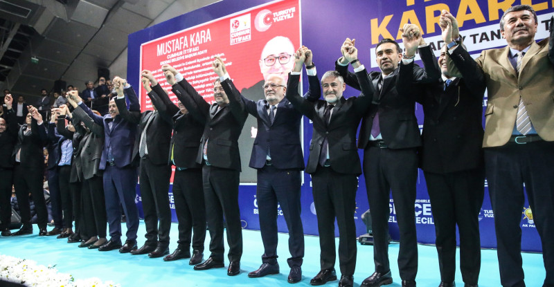 MERSİN’DE CUMHUR İTTİFAKI’NIN İLÇE BELEDİYE BAŞKAN ADAYLARI TANITILDI