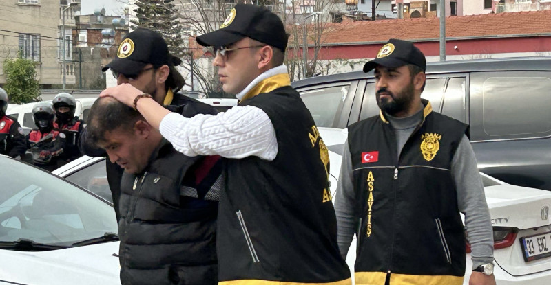 ADANA BÜYÜKŞEHİR BELEDİYESİ ÖZEL KALEM MÜDÜR VEKİL SAMET GÜDÜK’Ü TABANCAYLA ÖLDÜREN ZANLI TUTUKLANDI
