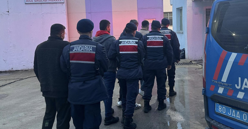 OSMANİYE’DE 6 FİRARİ HÜKÜMLÜ YAKALANARAK CEZAEVİNE GÖNDERİLDİ