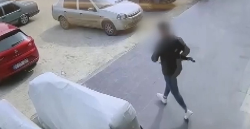 ADANA’DA BİR KİŞİ ESKİ EŞİNİ POMPALI TÜFEKLE YARALADI