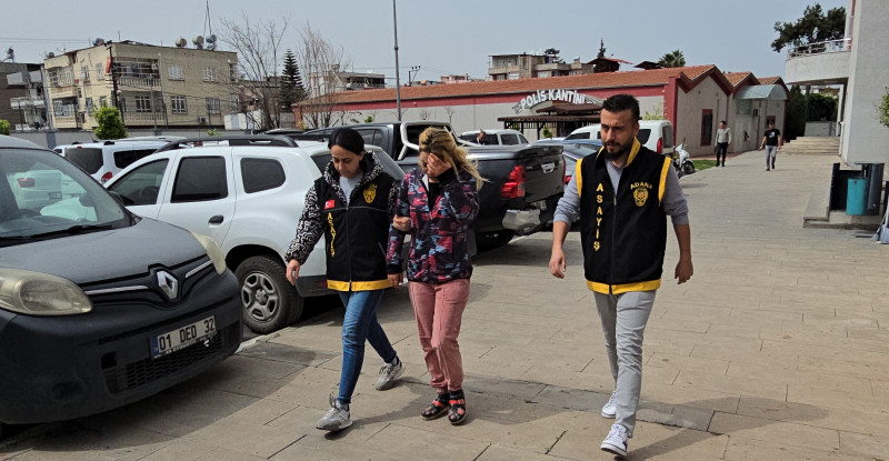 ADANA’DA OYUN PARKINDA YEĞENİNE İÇİNDE ALTIN BULUNAN ÇANTAYI ÇALDIRAN KADIN TUTUKLANDI