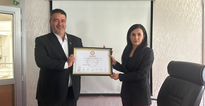ALADAĞ BELEDİYE BAŞKANI KEMAL ÖZDEMİR MAZBATASINI ALDI