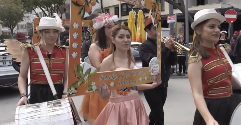 ADANA’DA BU YIL 12’NCİSİ DÜZENLENECEK PORTAKAL ÇİCEĞİ KARNAVALI’NDA HEDEP 1 MİLYONDAN FAZLA ZİYARETÇİ