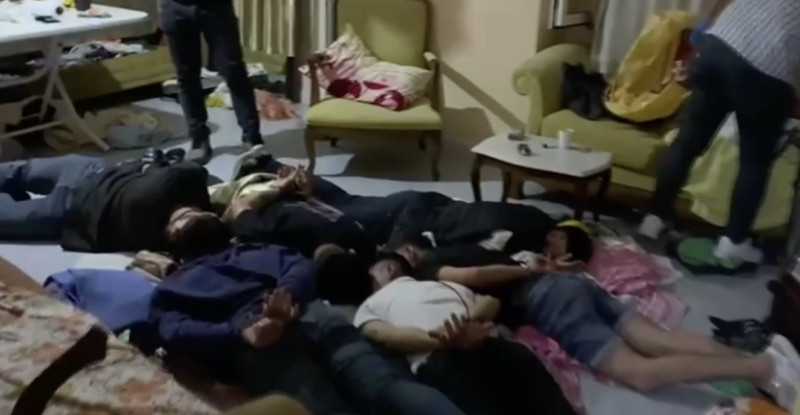 Mersin’de aranan 2 hükümlü ile çeşitli suçlardan aranan 3 şüpheli yakalandı