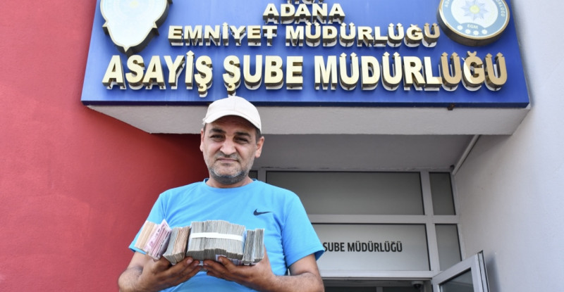 ADANA’DA TAKSİCİ, DİKKATİ SAYESİNDE ŞIRNAK’TA BİR KUYUMCUNUN 180 BİN LİRA DOLANDIRILMASINI ENGELLEDİ