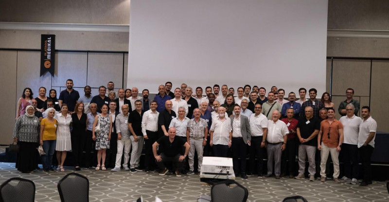 DOKTORLAR 50. YIL BULUŞMASINDA BİR ARAYA GELDİ 