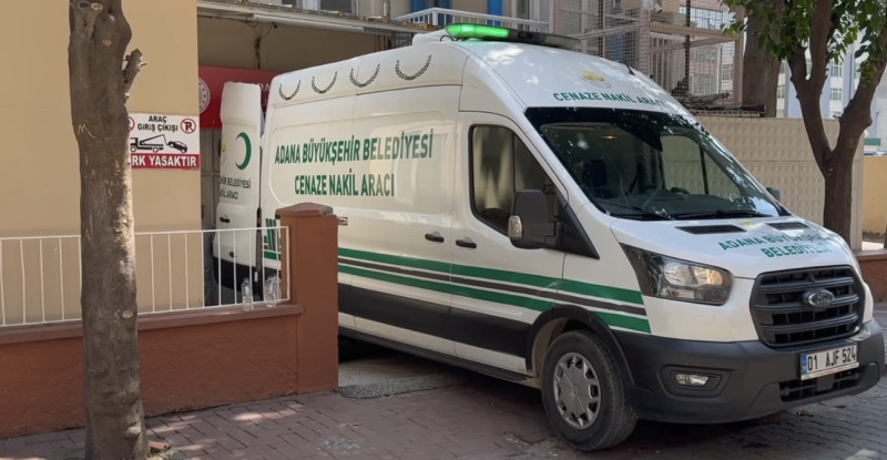 Adana’da yüzmek için sulama kanalına giren 18 yaşındaki genç boğuldu.