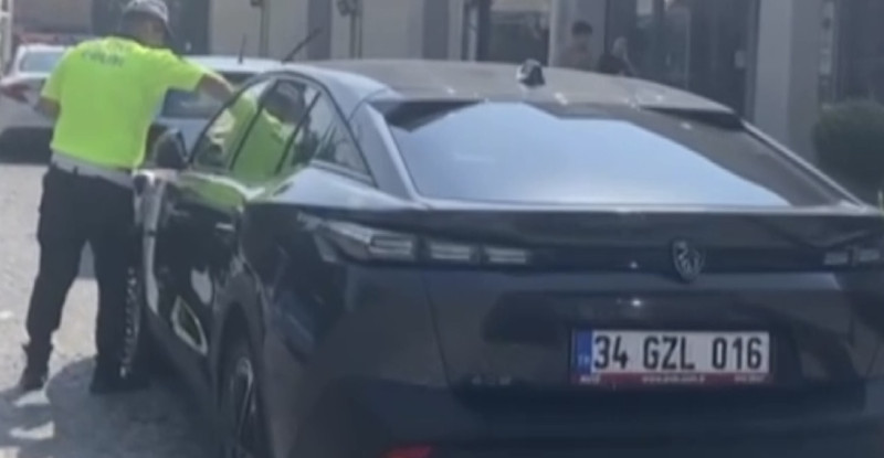 Adana’da araçlarını hatalı park eden 218 kişiye ceza kesildi