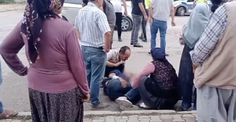 Adana’da  yolun karşısına geçmeye çalışan kişi pikabın çarpması sonucu ağır yaralandı.