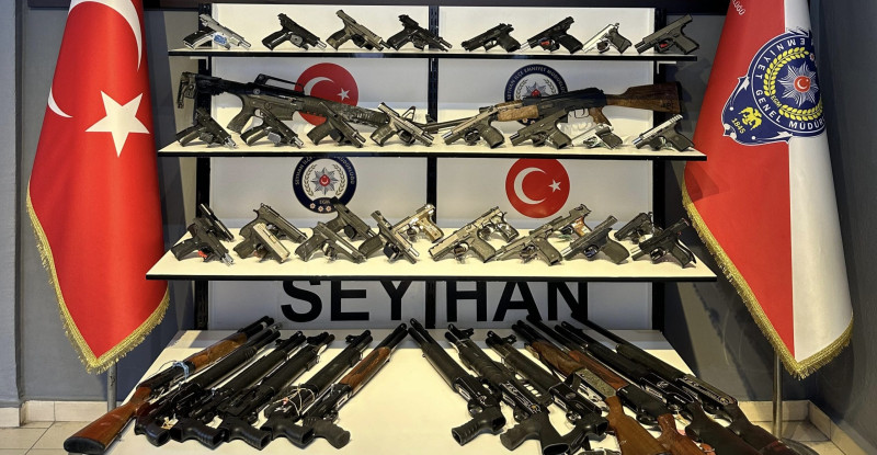 Adana’da operasyon ve denetimlerde 72 silah ele geçirildi