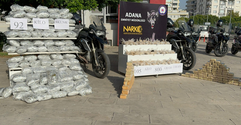 ADANA’DA 105 KİLO 800 GRAM EROİN VE 92 KİLOGRAM SKUNK ELE GEÇİRİLDİ