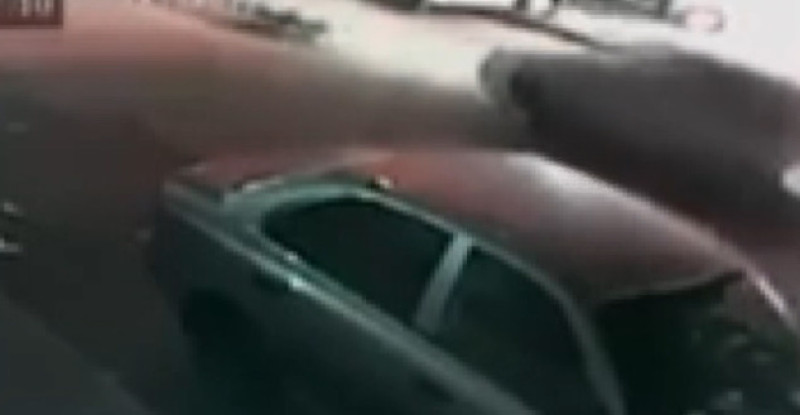 Adana’da devrilen motosikletin sürücüsü otomobil çarpması sonucu hayatını kaybetti