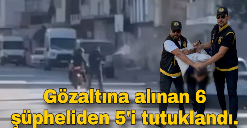 ADANA’DA BİR İŞ YERİNE MOTOSİKLETLİ VE KASKLI 2 KİŞİ TARAFINDAN DÜZENLENEN KALAŞNİKOFLU SALDIRIDA 1 KİŞİ YARALANDI