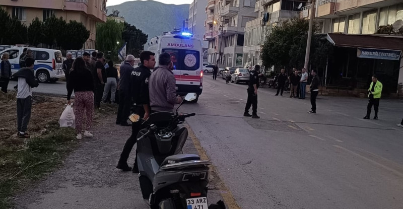 Mersin’de 2 motosikletin çarpıştığı kazada 3 kişi yaralandı