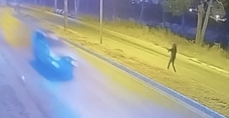 Adana’da iş yerini kurşunladıkları kişiden haraç isteyen 2 zanlı tutuklandı