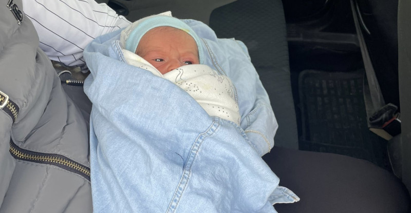 Mersin’de çöp konteynerinin yanında bebek bulundu