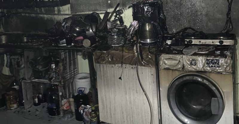 Mersin’de fabrika lojmanında çıkan yangın itfaiye ekiplerince söndürüldü