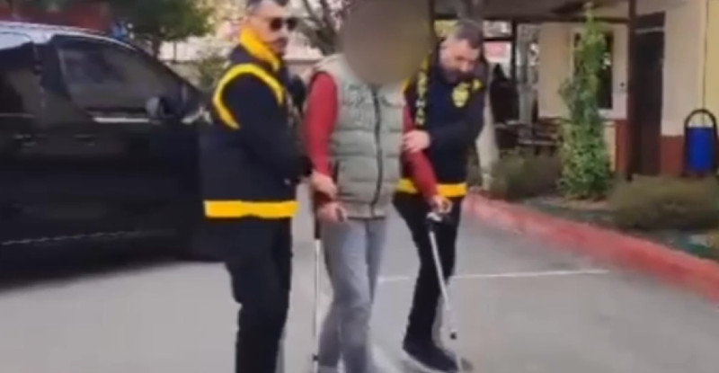 Adana’da 19,5 yıl kesinleşmiş hapis cezasıyla aranan firari hükümlü yakalandı