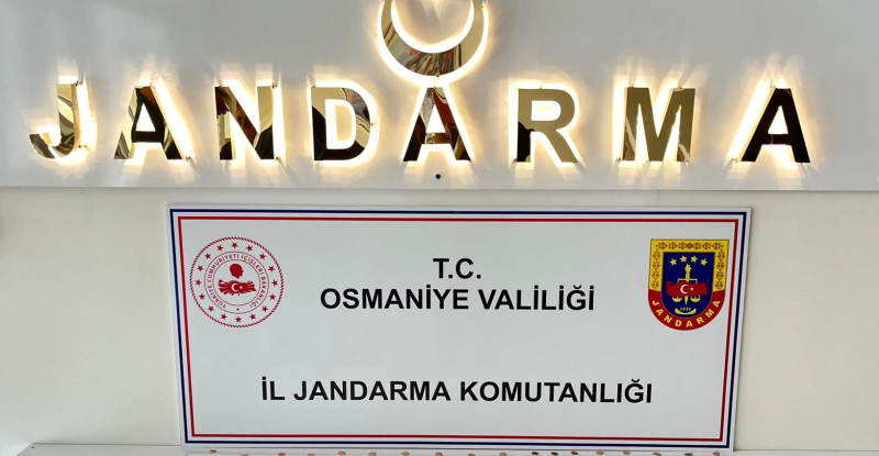 Osmaniye’de bir kuyumcuda izinsiz basıldığı tespit edilen 310 çeyrek altın bulundu