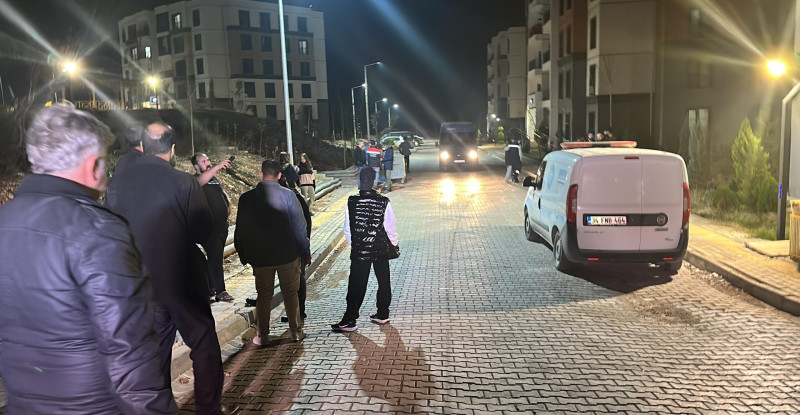 Hatay’da anne ile 3 çocuğu evlerinde ölü bulundu, baygın haldeki baba tedaviye alındı