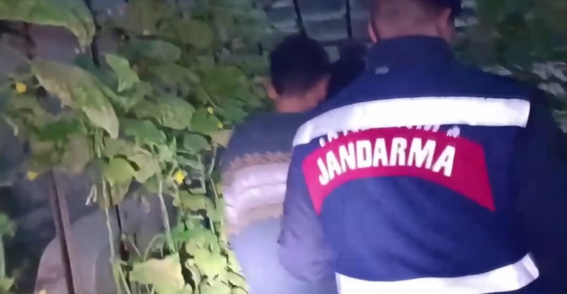 Mersin’de kaçakçılık ve uyuşturucu operasyonunda 4 zanlı yakalandı