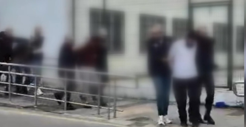 Adana’da terör örgütü DEAŞ operasyonunda yakalanan 3 zanlıdan 2’si tutuklandı