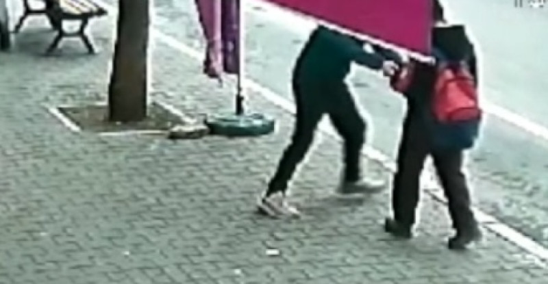 Adana’da öğrencinin elindelki cep telefonunu çalan kapkaççı yakalandı