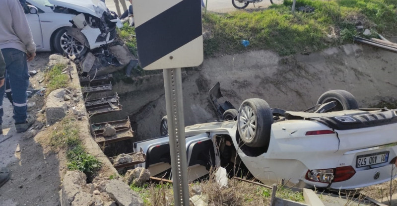 Mersin’de iki otomobilin çarpıştığı kazada 1 kişi öldü, 3 kişi yaralandı