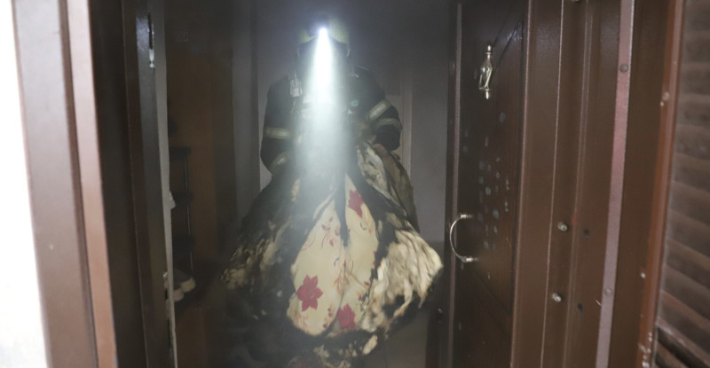 Mersin’de evde çıkan yangın söndürüldü