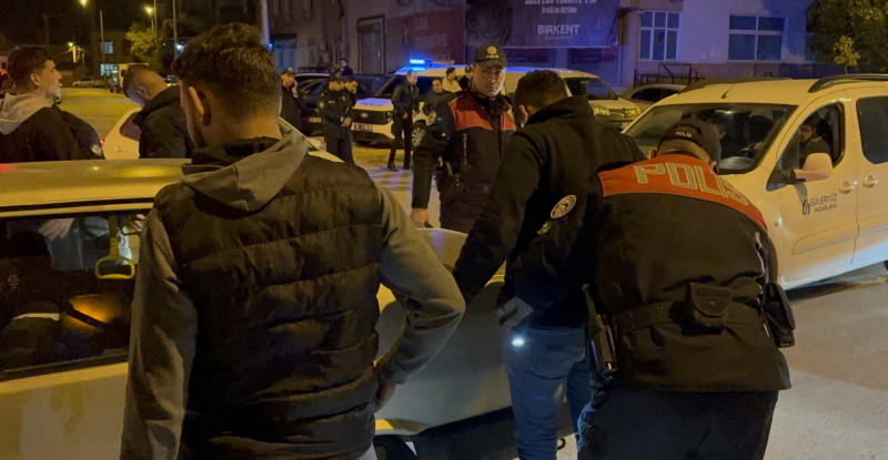 Adana’da helikopter destekli “huzur ve güven” uygulaması yapıldı