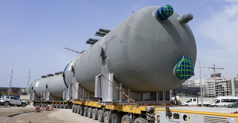 Mersin’de yapımı devam eden Akkuyu NGS’nin 3. güç ünitesine besleme suyu depolama tankı taşındı