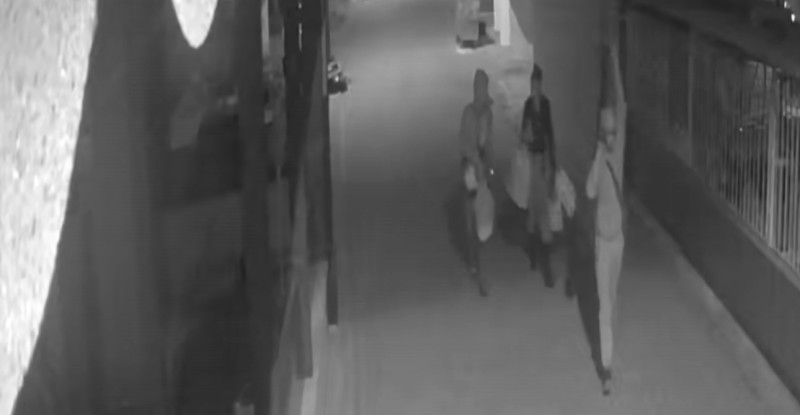 MERSİN KIZKALESİ’NDE ŞOK HIRSIZLIK!  TATİL SİTESİNE DADANAN HIRSIZLAR 12 DAİREYİ SOYDU…