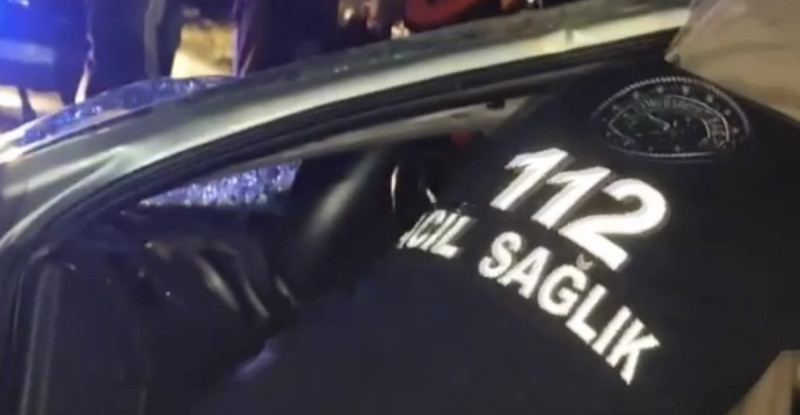 Adana’da kamyon ile otomobilin çarpıştığı kazada 1 kişi öldü, 1 kişi yaralandı