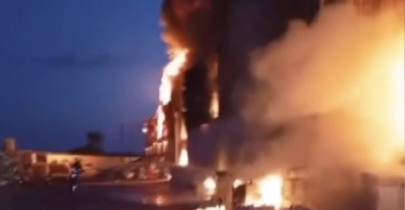 Adana’da geri dönüşüm tesisinde çıkan yangın kontrol altına alındı