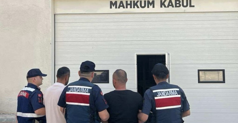 Adana’da düğünde havaya ateş açan 2 zanlı tutuklandı