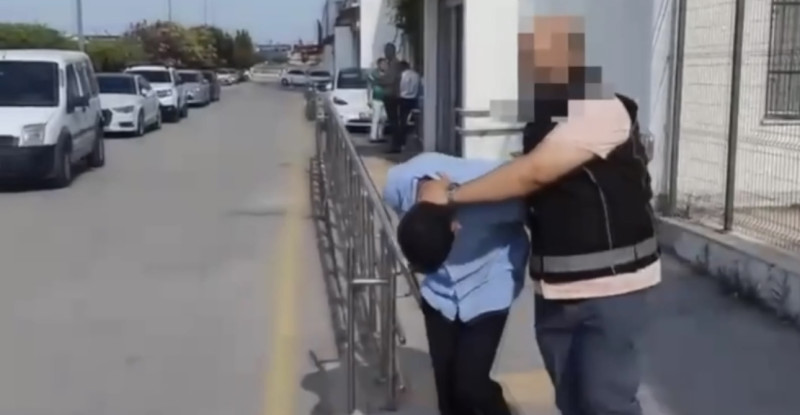 Adana’da haklarında uyuşturucu suçlarından kesinleşmiş hapis cezaları olan 12 firari hükümlü yakalandı