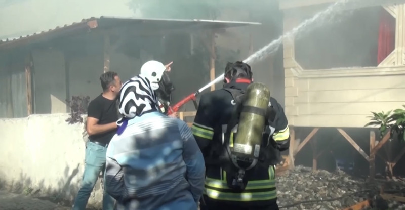 Osmaniye’de bir müstakil evde yangın çıkan