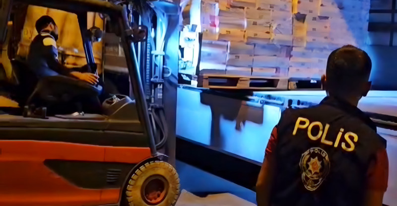 MERSİN’DE NAKLİYE DOLANDIRICILIĞI İDDİASIYLA YAKALANAN 4 ZANLIDAN 2’Sİ TUTUKLANDI…
