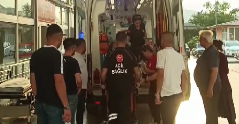 Adana’da ormanlık alana yuvarlanan otomobilin sürücüsü yaralandı