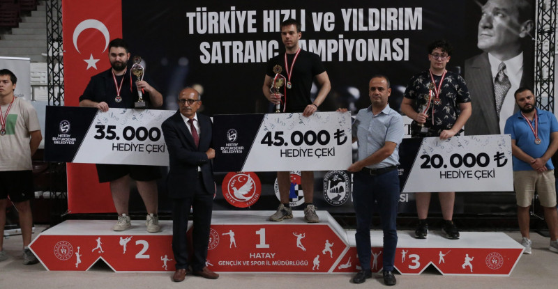 Hatay’da Türkiye Yıldırım Satranç Şampiyonası düzenlendi