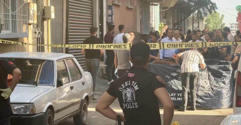 Gaziantep’te bir kişi tartıştığı karısını pompalı tüfekle öldürdükten sonra intihar etti