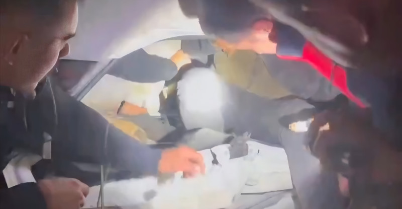 Hatay’da düzensiz göçmenleri taşıyan otomobilin nehre devrilmesi sonucu 9 kişi yaralandı