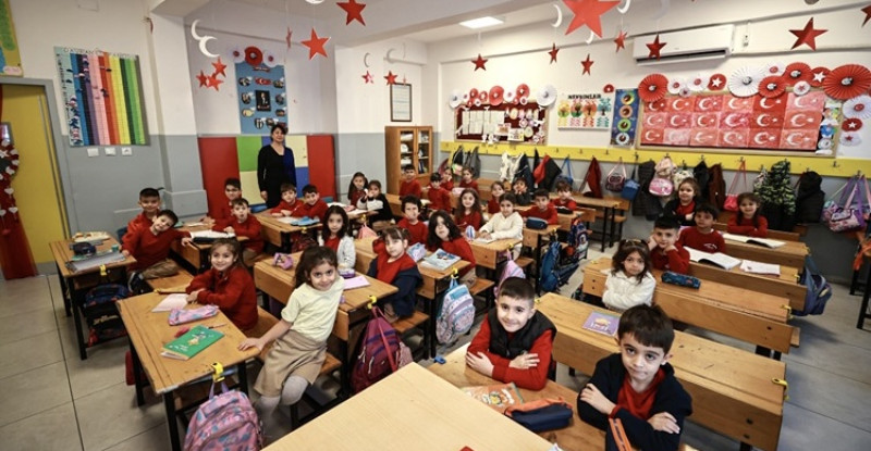 Okullarda ara tatil sonrası ilk ders zili çaldı