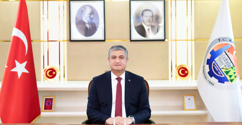 ADANA’NIN YENİ VALİSİ MUSTAFA YAVUZ OLDU