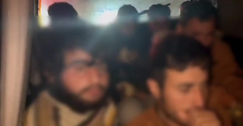 Hatay’da yasa dışı yollarla yurda giren 15 yabancı uyruklu yakalandı