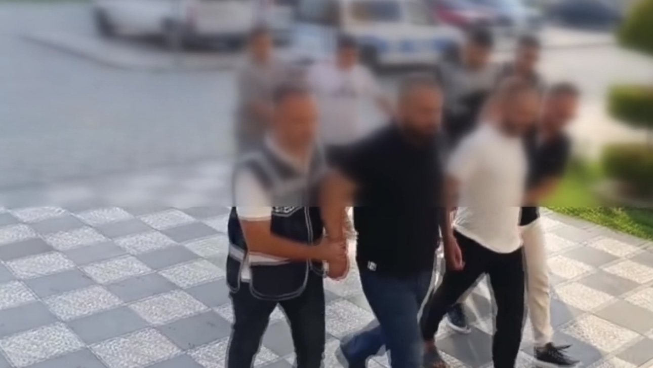 Adana’da aynı dairede saklanan 4 hükümlü yakalandı